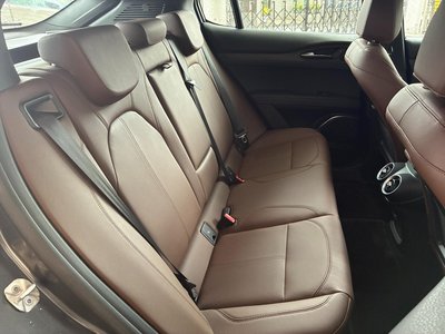 صورة 4 لـ 2023 ALFA Romeo STELVIO