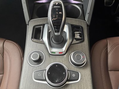 صورة 11 لـ 2023 ALFA Romeo STELVIO