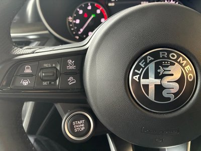 صورة 8 لـ 2023 ALFA Romeo STELVIO