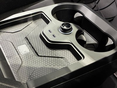 2025 BMW IX thumbnail 34