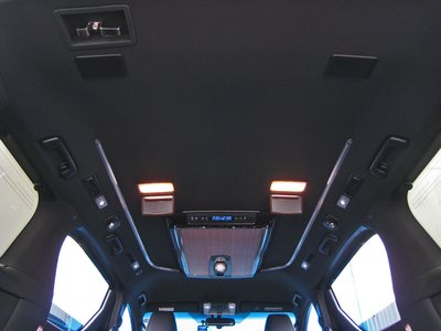 2016 Toyota VELLFIRE photo 32