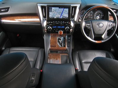 2016 Toyota VELLFIRE photo 16