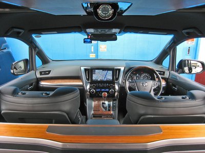 2016 Toyota VELLFIRE photo 15