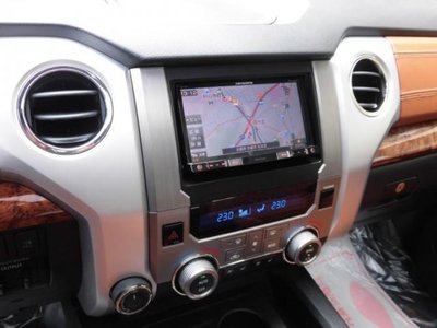 صورة 10 لـ 2016 Toyota TUNDRA