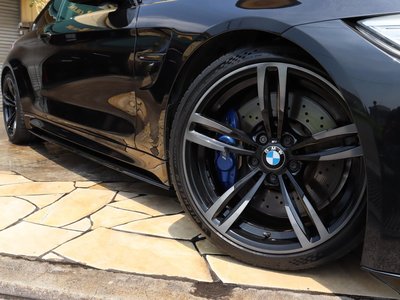 2017 BMW M4 COUPE thumbnail 23