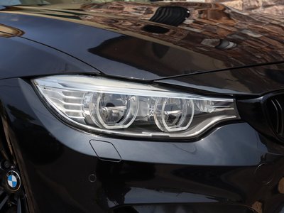 2017 BMW M4 COUPE photo 4