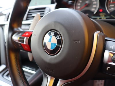 2017 BMW M4 COUPE thumbnail 30