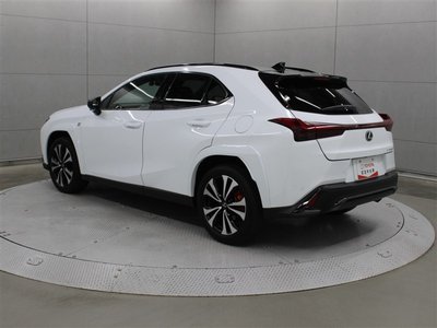 2024 Lexus UX — фото 4