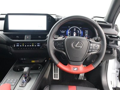 2024 Lexus UX — фото 21