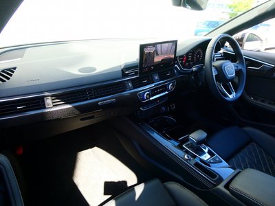 2025 AUDI S4 photo 15