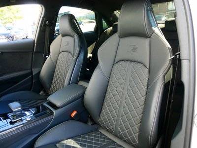 2025 AUDI S4 photo 12