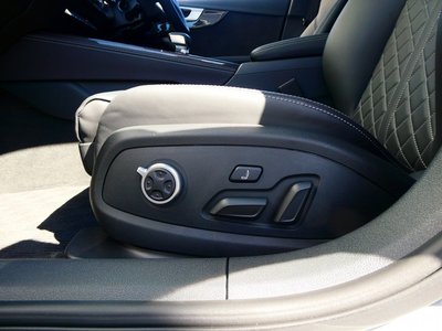 2025 AUDI S4 photo 13