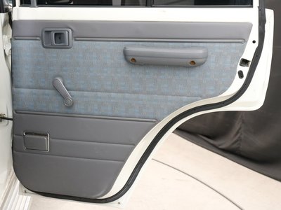 صورة مصغرة 52 لـ 2001 Toyota LAND CRUISER 70