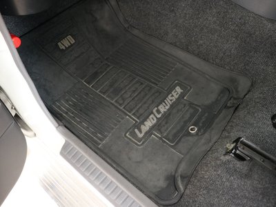 صورة مصغرة 64 لـ 2001 Toyota LAND CRUISER 70