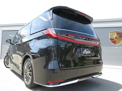 2026 Lexus LM thumbnail 50