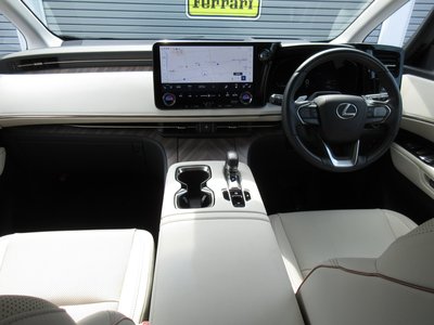 صورة مصغرة 14 لـ 2026 Lexus LM