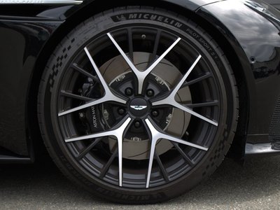 2026 Aston Martin DB12 照片 7