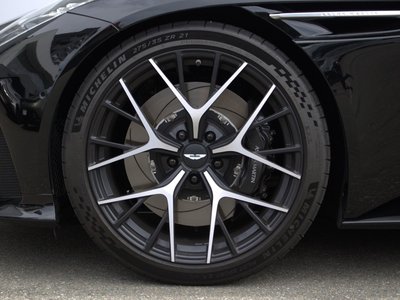 2026 Aston Martin DB12 照片 5