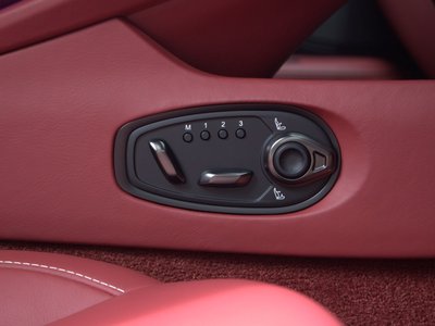 2026 Aston Martin DB12 照片 16