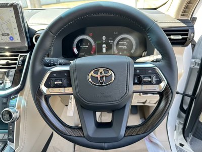 2026 Toyota LAND CRUISER 300 — фото 22