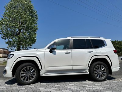 2026 Toyota LAND CRUISER 300 — фото 4