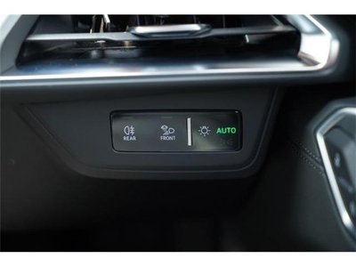 صورة 29 لـ 2021 AUDI E-TRON GT QUATTRO