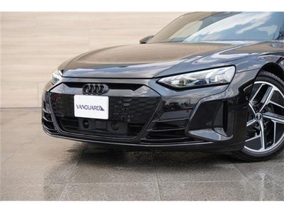 صورة 12 لـ 2021 AUDI E-TRON GT QUATTRO