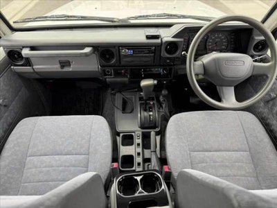 2000 Toyota LAND CRUISER 70 照片 2