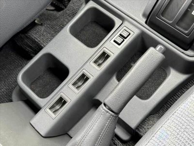 2000 Toyota LAND CRUISER 70 照片 25