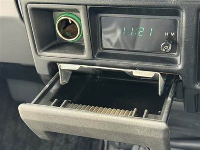2000 Toyota LAND CRUISER 70 照片 24