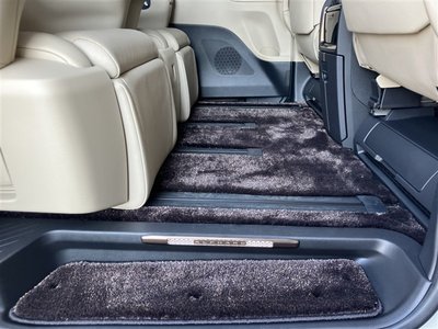 2024 Toyota ALPHARD — фото 11