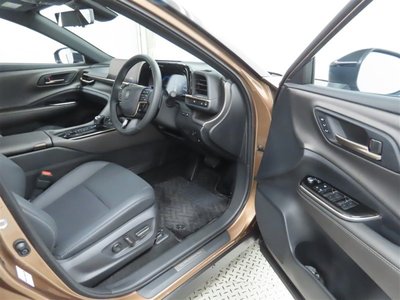 صورة 9 لـ 2025 Toyota CROWN ESTATE