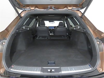 صورة 16 لـ 2025 Toyota CROWN ESTATE