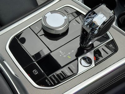2020 BMW 8 SERIES thumbnail 32