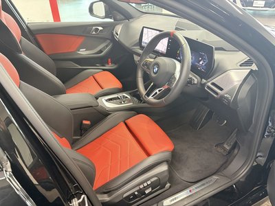 صورة مصغرة 33 لـ 2025 BMW 1 SERIES