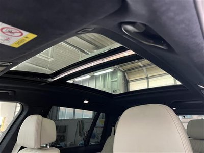 2020 BMW X7 photo 2