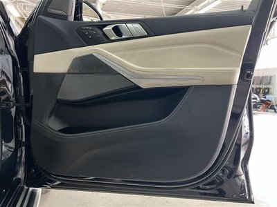 2020 BMW X7 photo 6