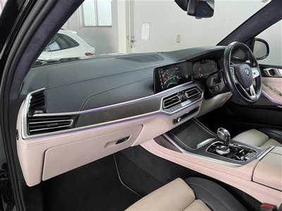 2020 BMW X7 photo 11