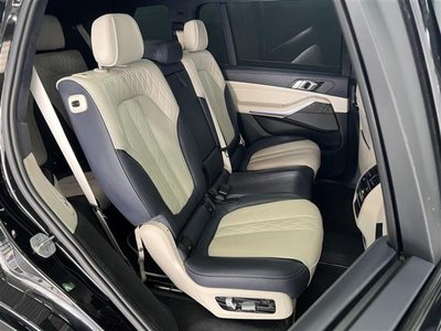 2020 BMW X7 photo 7