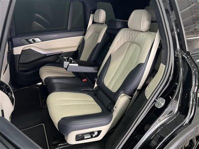 2020 BMW X7 photo 14