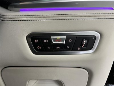 2020 BMW X7 thumbnail 25