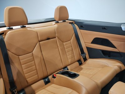 صورة 32 لـ 2021 BMW 4 SERIES CABRIOLET