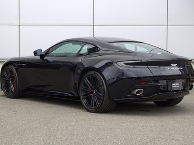 صورة 2 لـ 2026 Aston Martin DB12