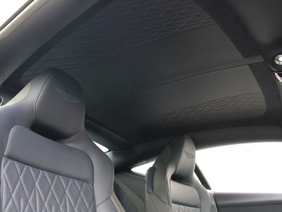 صورة 12 لـ 2026 Aston Martin DB12