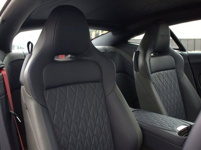 صورة 8 لـ 2026 Aston Martin DB12