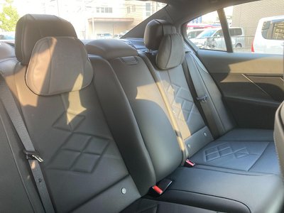 2025 BMW 5 SERIES 照片 13