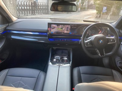 2025 BMW 5 SERIES 照片 5