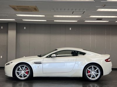 2008 Aston Martin V8 照片 8