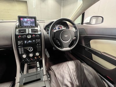 2008 Aston Martin V8 照片 22
