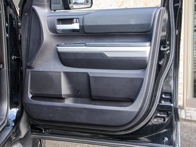 صورة 61 لـ 2016 Toyota TUNDRA